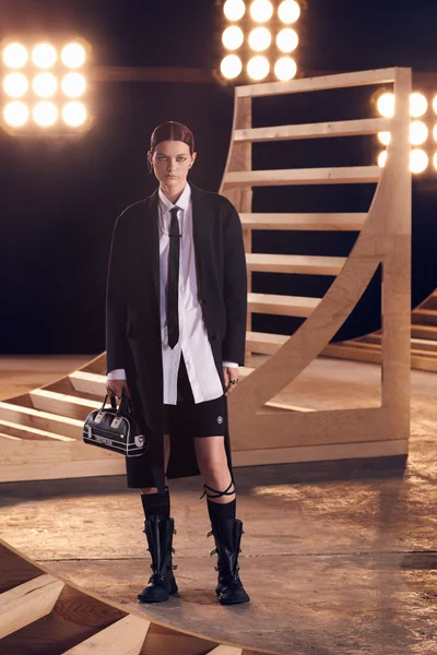 Look 35